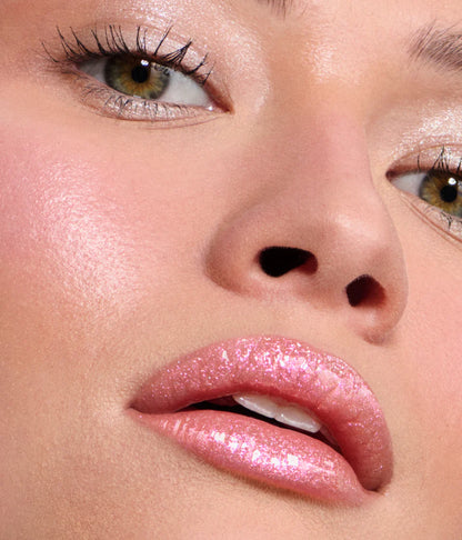 r.e.m. beauty | On Your Collar Plumping Lip Gloss - Fembot