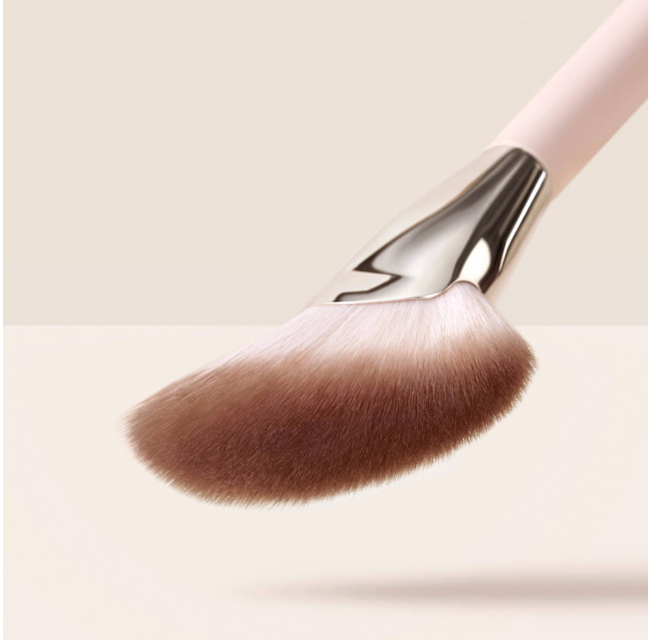 Rare Beauty | Angled Powder Brush