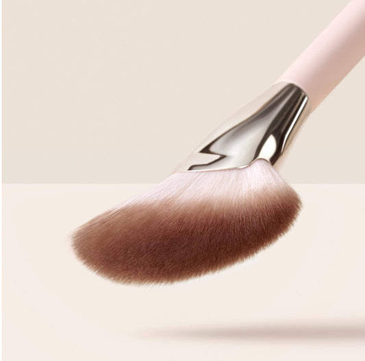 Rare Beauty | Angled Powder Brush