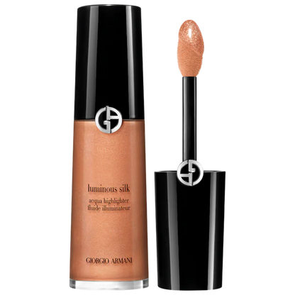 Armani Beauty | Luminous Silk Acqua Highlighter