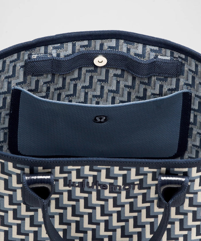 Lululemon | Classic Knit Small Tote Bag 8L