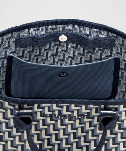 Lululemon | Classic Knit Small Tote Bag 8L