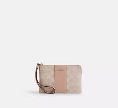 Coach | Corner Zip Wristlet