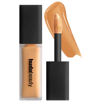 HUDA BEAUTY | #FauxFilter Matte Buildable Coverage Waterproof Concealer