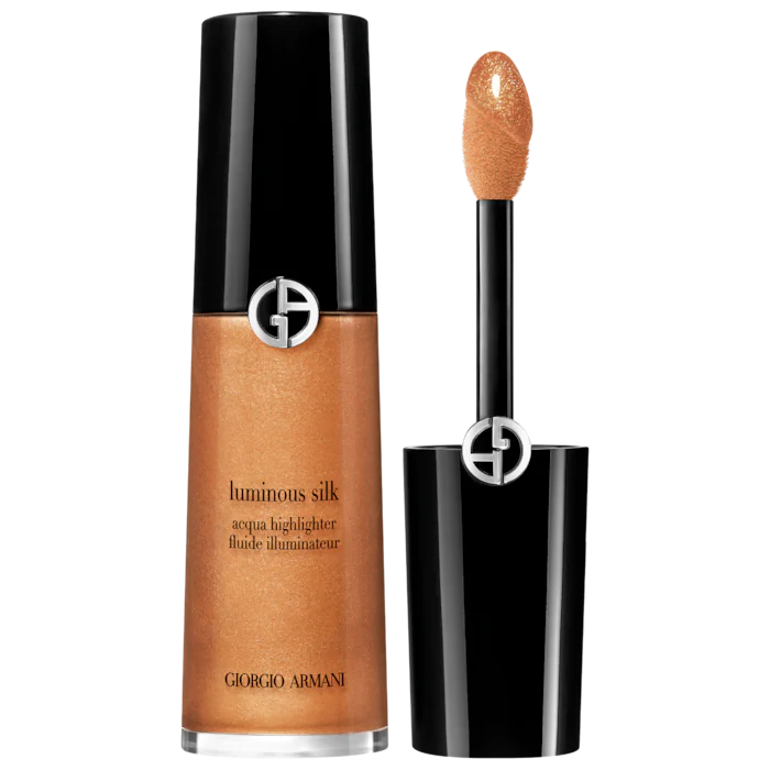 Armani Beauty | Luminous Silk Acqua Highlighter