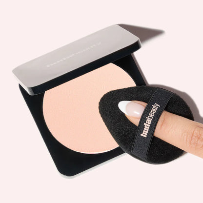 HUDA BEAUTY | Easy Bake Marshmallow Puff & Sponge